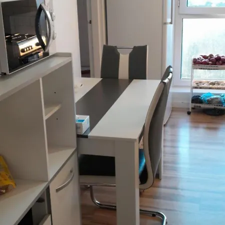Apartament La *